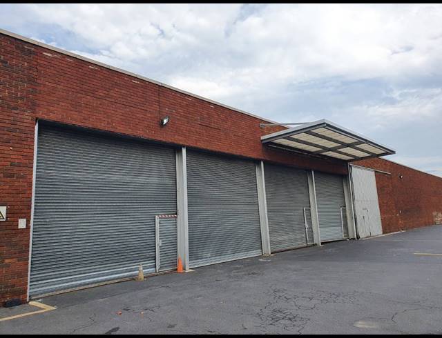 4,228M² FACTORY TO LET IN SACKS CIRCLE INDUSTRIAL